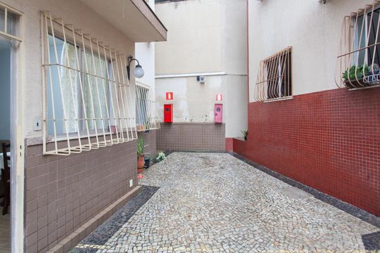 Garagem de apartamento à venda com 3 quartos, 65m² em Jaraguá, Belo Horizonte