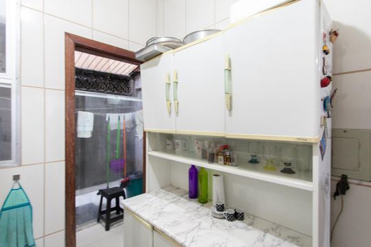 Cozinha de apartamento à venda com 3 quartos, 65m² em Jaraguá, Belo Horizonte