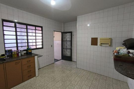 Casa à venda com 4 quartos, 360m² em Jardim Leblon, Belo Horizonte