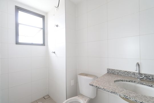 Banheiro  de apartamento para alugar com 1 quarto, 33m² em Pompeia, São Paulo