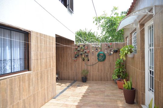 Quintal de casa à venda com 5 quartos, 320m² em Vila Sao Pedro, Santo André