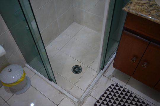 Banheiro da Suíte 2 de casa à venda com 5 quartos, 320m² em Vila Sao Pedro, Santo André