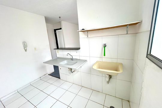 Área de Serviço de apartamento para alugar com 2 quartos, 42m² em Água Chata, Guarulhos