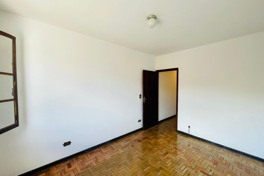 Quarto 3 de casa à venda com 4 quartos, 150m² em Jardim Aida, Guarulhos