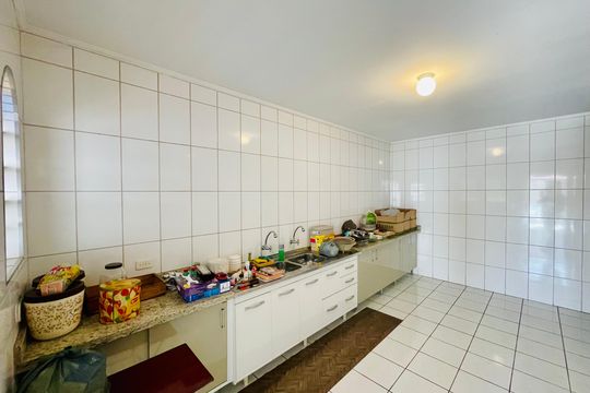 Cozinha de casa à venda com 4 quartos, 150m² em Jardim Aida, Guarulhos