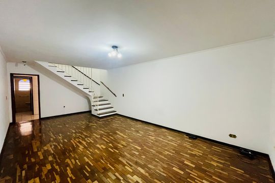 Casa à venda com 4 quartos, 150m² em Jardim Aida, Guarulhos