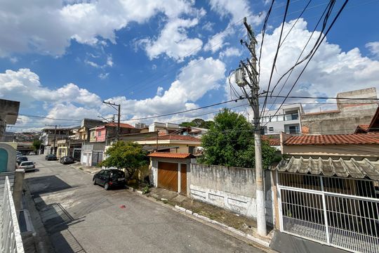 Vista de casa à venda com 3 quartos, 161m² em Vila Portuguesa, São Paulo