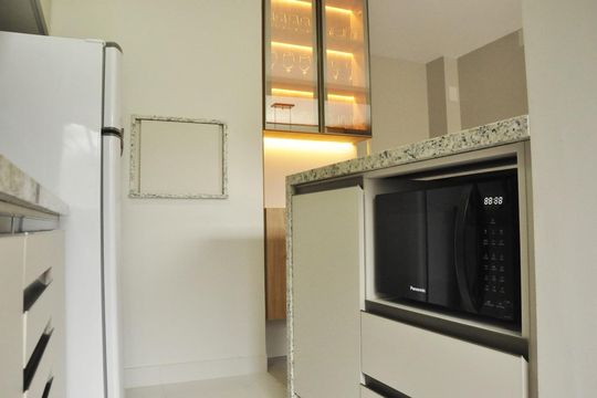 Cozinha de apartamento à venda com 1 quarto, 56m² em São Geraldo, Porto Alegre