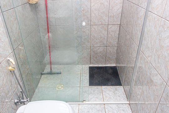 Banheiro da Suíte 4 de casa à venda com 7 quartos, 400m² em Jardim Represa, São Paulo