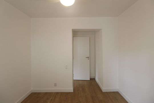 Quarto 2 de apartamento à venda com 3 quartos, 85m² em Santa Maria Goretti, Porto Alegre