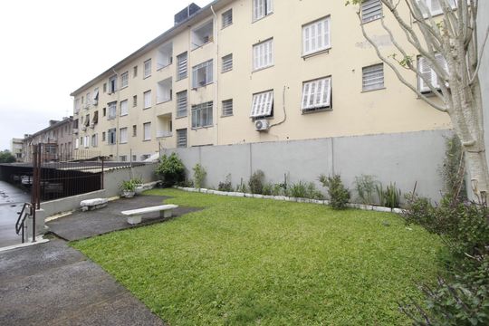 Área comum de apartamento à venda com 3 quartos, 85m² em Santa Maria Goretti, Porto Alegre
