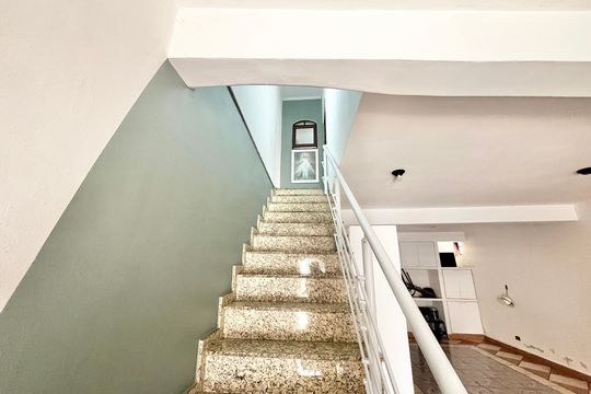 Escada de casa para alugar com 2 quartos, 180m² em Vila Celeste, São Paulo