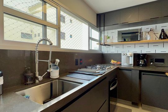 Cozinha de apartamento à venda com 3 quartos, 130m² em Jardim Paulista, São Paulo