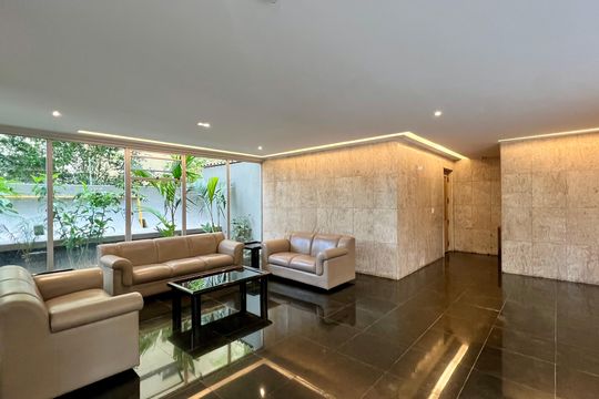 Hall de entrada de apartamento à venda com 3 quartos, 130m² em Jardim Paulista, São Paulo