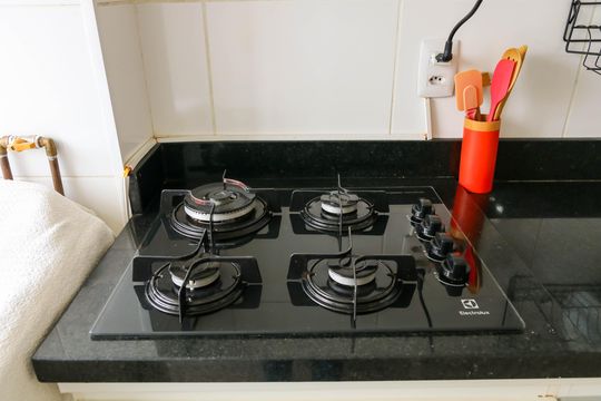 Cozinha de apartamento à venda com 2 quartos, 46m² em Encantado, Rio de Janeiro