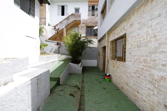 Área comum de casa à venda com 6 quartos, 350m² em Bonfim, Belo Horizonte