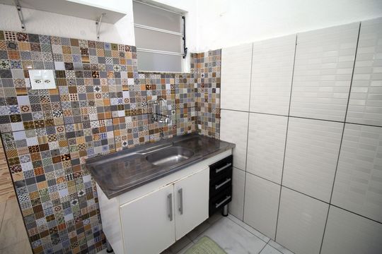 Cozinha de casa à venda com 2 quartos, 50m² em Penha Circular, Rio de Janeiro