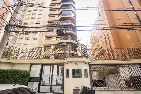 Fachada de apartamento para alugar com 3 quartos, 205m² em Jardim Paulista, São Paulo