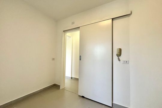 Cozinha de apartamento à venda com 2 quartos, 51m² em Vila Paulista, São Paulo