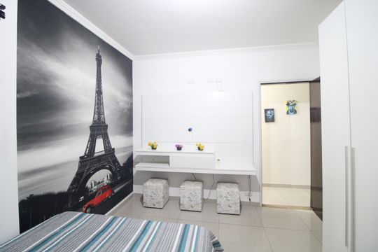Quarto 2 de casa para alugar com 3 quartos, 262m² em Jardim Regis, São Paulo
