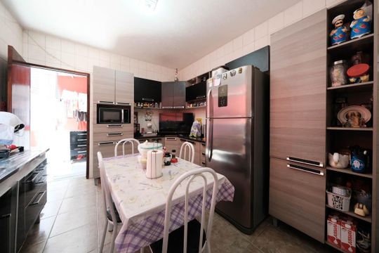 Cozinha de casa à venda com 3 quartos, 125m² em Jardim Piratininga, São Paulo
