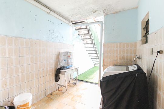 Área de Serviço de casa à venda com 3 quartos, 74m² em Vila Carmosina, São Paulo