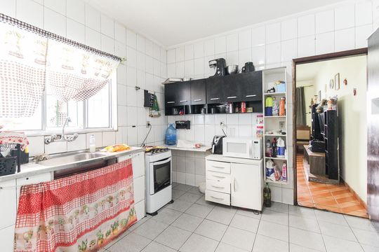 Cozinha de casa à venda com 3 quartos, 74m² em Vila Carmosina, São Paulo