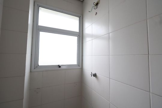 Banheiro de kitnet/studio para alugar com 1 quarto, 29m² em Tatuapé, São Paulo