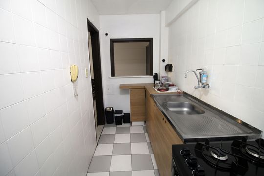 Cozinha de apartamento à venda com 2 quartos, 64m² em Vaz Lobo, Rio de Janeiro