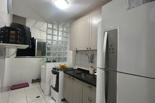 Cozinha de apartamento para alugar com 2 quartos, 70m² em Colubandê, São Gonçalo