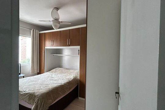 Quarto 1 de apartamento para alugar com 2 quartos, 70m² em Colubandê, São Gonçalo