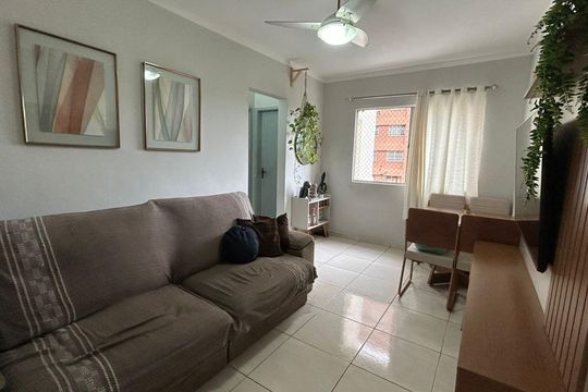 Sala de apartamento para alugar com 2 quartos, 70m² em Colubandê, São Gonçalo