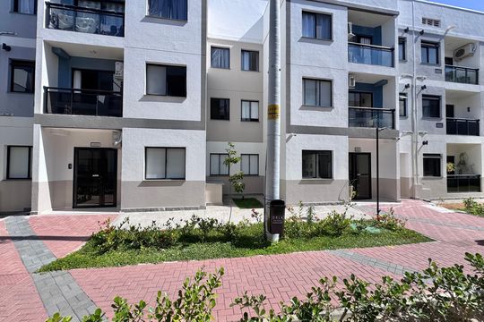 Fachada de apartamento à venda com 2 quartos, 52m² em Recreio dos Bandeirantes, Rio de Janeiro