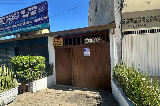 Plaquinha  de casa para alugar com 2 quartos, 400m² em Vargem Pequena, Rio de Janeiro