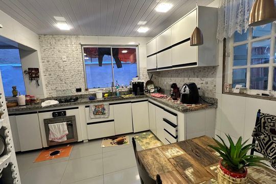 Cozinha de casa para alugar com 2 quartos, 400m² em Vargem Pequena, Rio de Janeiro