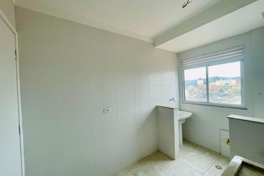 Cozinha de apartamento à venda com 2 quartos, 66m² em Vila Galvão, Guarulhos