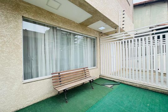 Hall de entrada de apartamento à venda com 2 quartos, 66m² em Vila Galvão, Guarulhos