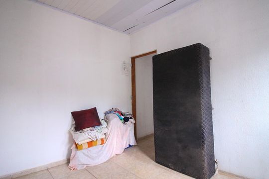 Quarto 2 de casa para alugar com 2 quartos, 85m² em Jardim Santa Teresinha, São Paulo