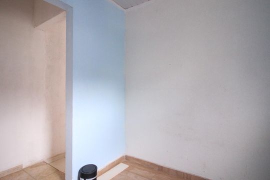 Quarto 1 de casa para alugar com 2 quartos, 85m² em Jardim Santa Teresinha, São Paulo
