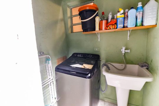 Área de Serviço de casa à venda com 3 quartos, 180m² em Jardim Taboao, São Paulo