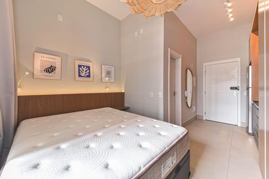 Quarto de kitnet/studio para alugar com 1 quarto, 25m² em Jardim das Acacias, São Paulo