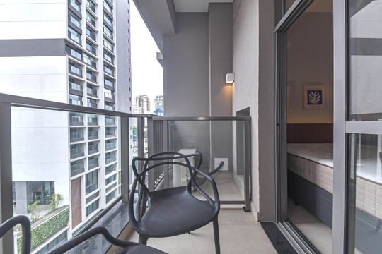 Varanda de kitnet/studio para alugar com 1 quarto, 25m² em Jardim das Acacias, São Paulo