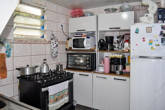 Casa à venda com 7 quartos, 190m² em Santa Tereza, Porto Alegre