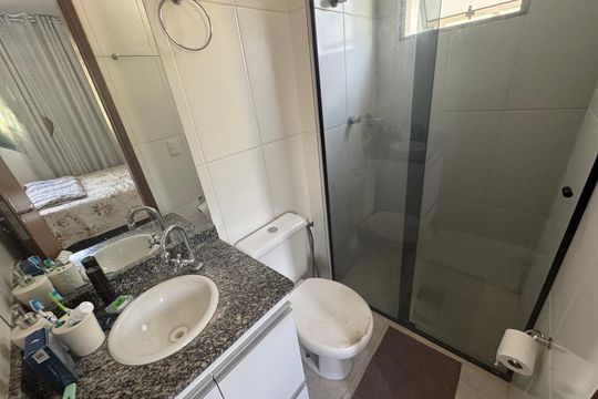Banheiro 2 de apartamento à venda com 2 quartos, 51m² em Jardim Alvorada, Belo Horizonte