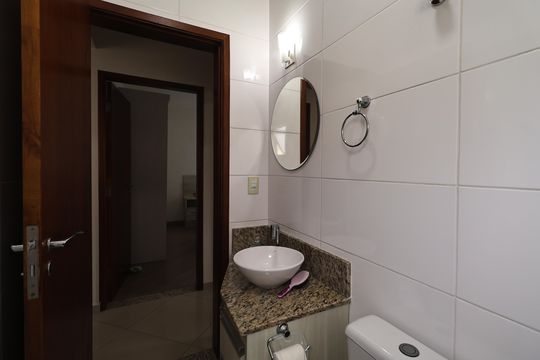 Banheiro de apartamento à venda com 2 quartos, 144m² em Jardim Stella, Santo André