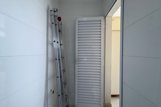 Lavabo/ depósito  de apartamento à venda com 2 quartos, 144m² em Jardim Stella, Santo André