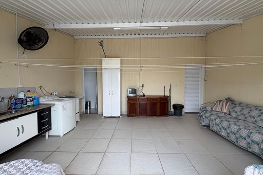 Lavanderia 2 de apartamento à venda com 2 quartos, 144m² em Jardim Stella, Santo André