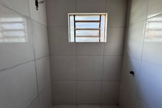 Banheiro Social de casa para alugar com 2 quartos, 90m² em Rio dos Sinos, São Leopoldo