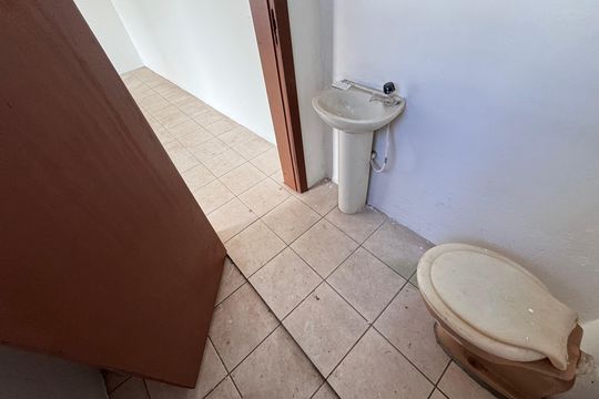 Banheiro de kitnet/studio para alugar com 1 quarto, 40m² em Rio dos Sinos, São Leopoldo