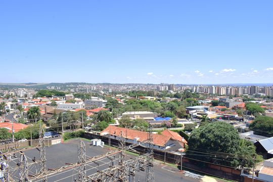 Vista da Sacada de kitnet/studio para alugar com 1 quarto, 42m² em Jardim Sumare, Ribeirão Preto